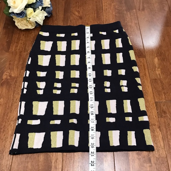 Ann Taylor Lattice Wool Knit Pencil Skirt XS - Picture 11 of 12